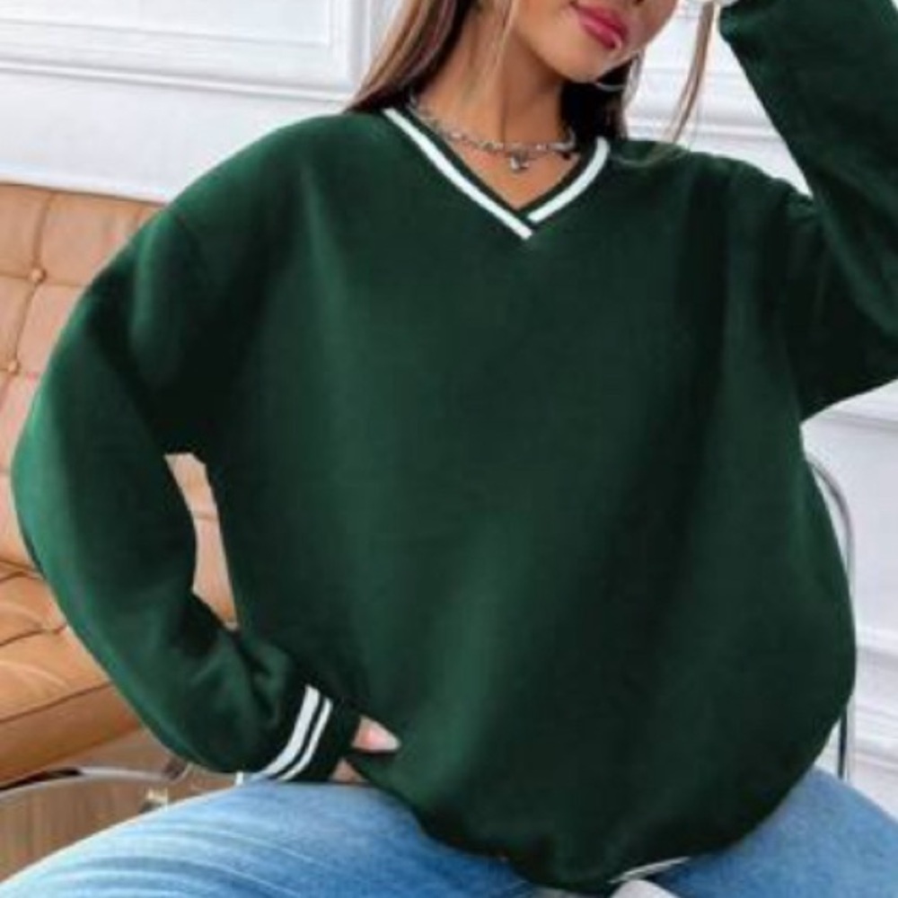 Hunter green v neck jersey sweatshirt size small